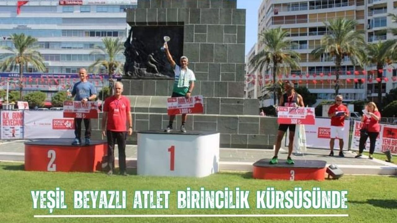 Ahmet Bayram, İzmir Yarı Maratonu’nda şampiyonluk kürsüsüne çıktı