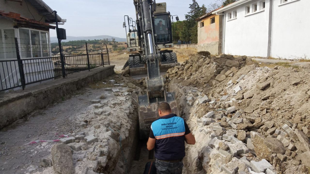 Arabacıbozköy Mahallesi’nde kanalizasyon altyapısı yenileniyor