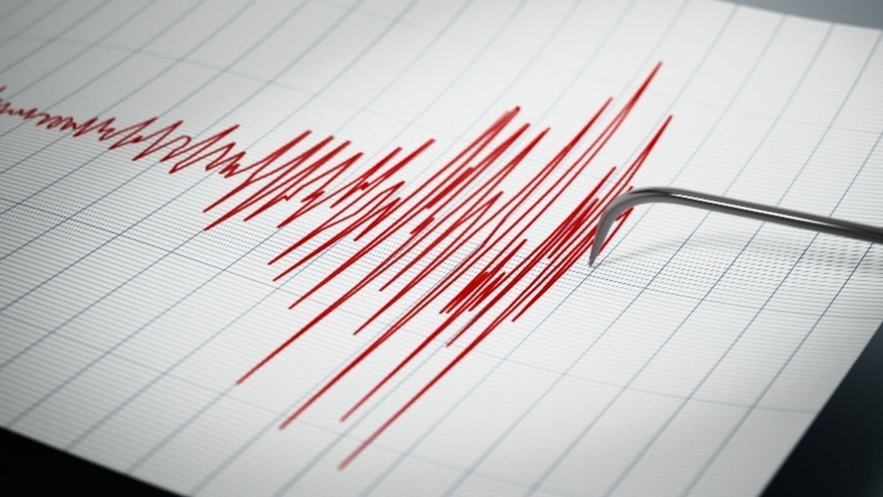 Hakkari'de korkutan deprem 4.3 büyüklüğünde gerçekleşti