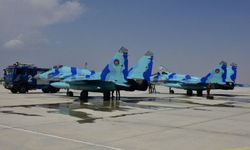 Azerbaycan Pilotları, şehitleri gökte Har-ı Bülbül çizerek andı