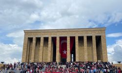 Kılıçdaroğlu 19 Mayısı Anıtkabir'de Kutladı