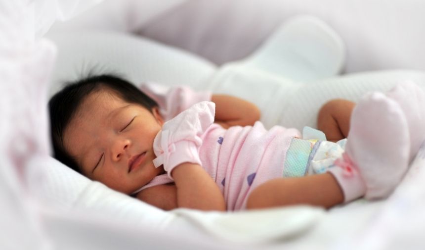Bebeklerde çorapla uyumanın zararları nelerdir