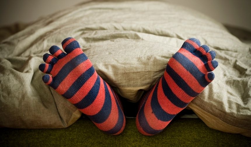 Çorapla uyumak uyku kalitesini artırır mı