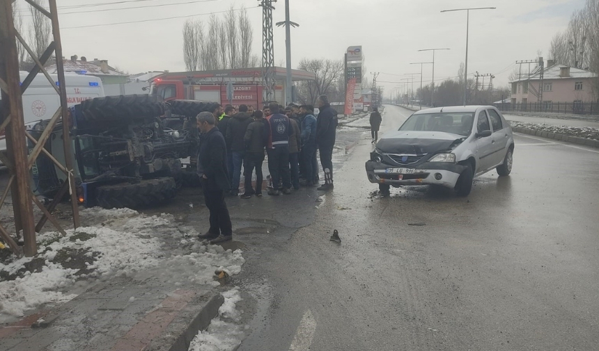 Traktör Ve Otomobil Çarpıştı! 2 Kişi Yaralandı 1