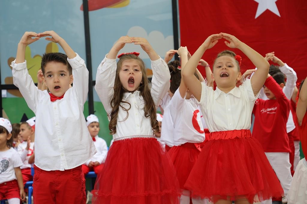 Başkan Durbay Manisalı Çocukların Sevincine Ortak Oldu (3)