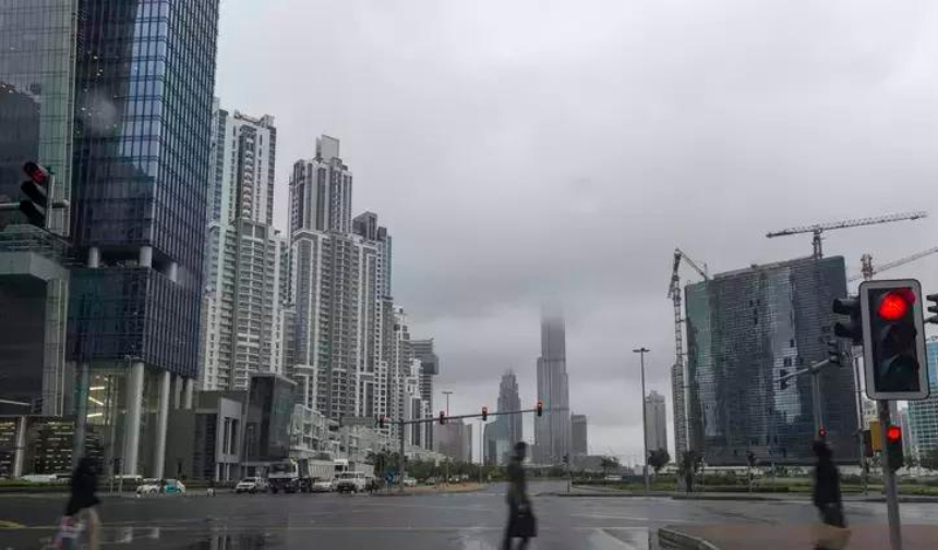 Dubai'de Yapay Yağmur Nasıl Yapıldı Dubai'de Yağmur Sırrı Ne (4)