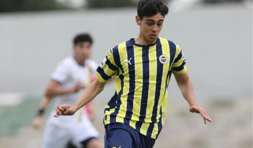 Fenerbahçe U19 Takımının Forveti Çağrı Fedai Kim (1)