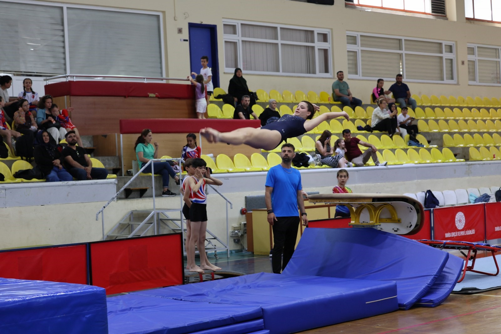 Manisa’da Artistik Cimnastik Il Birinciliği Yarışmaları Yapıldı (1)