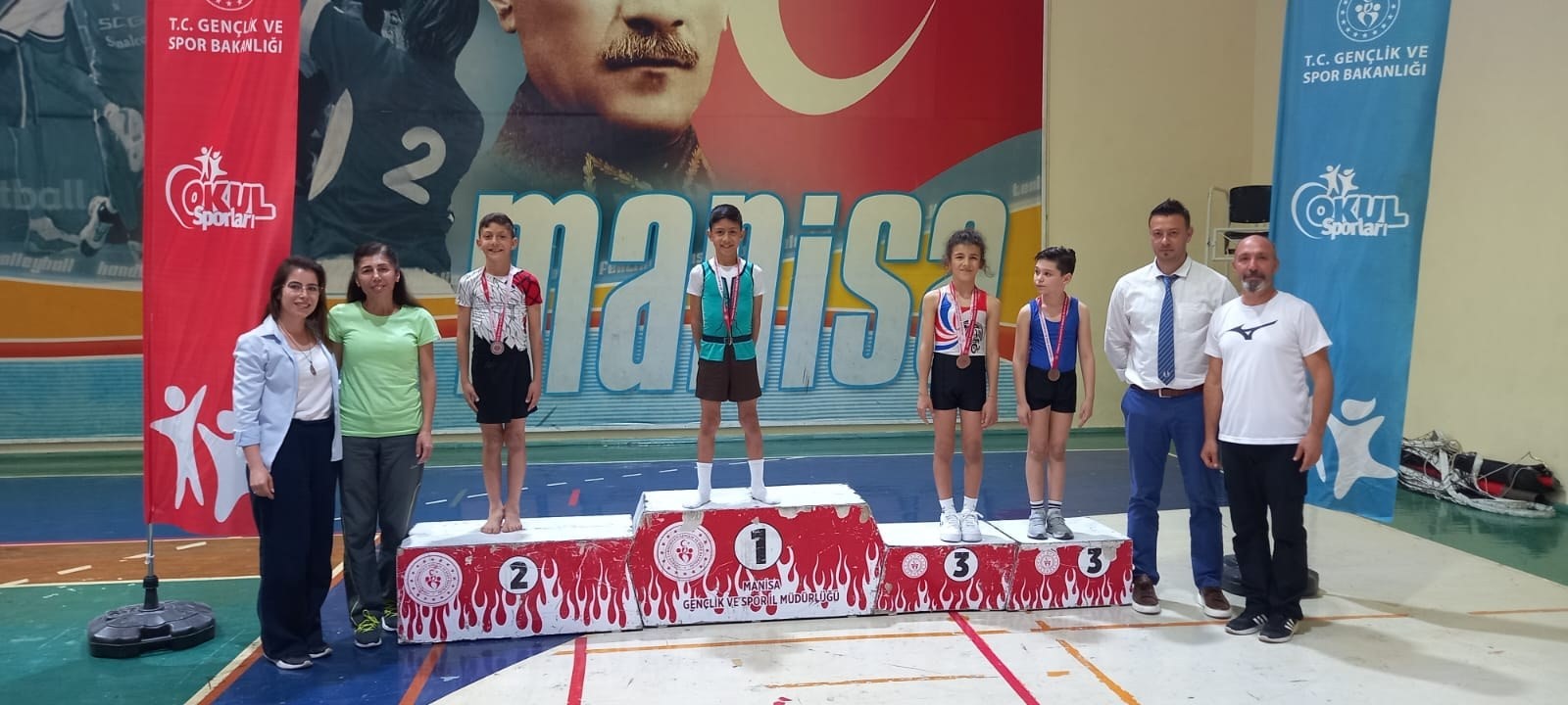 Manisa’da Artistik Cimnastik Il Birinciliği Yarışmaları Yapıldı (5)
